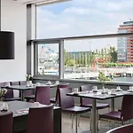 Intercityhotel Hotel 3*