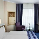 Intercityhotel 3*