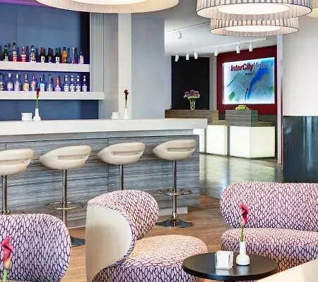 Intercityhotel Otel 3*