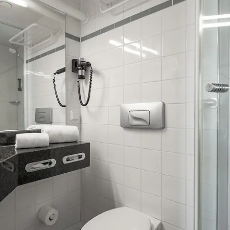 호텔 Intercityhotel 킬
