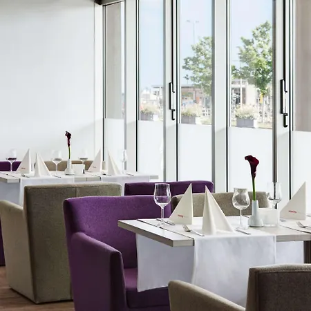 Intercityhotel 3*