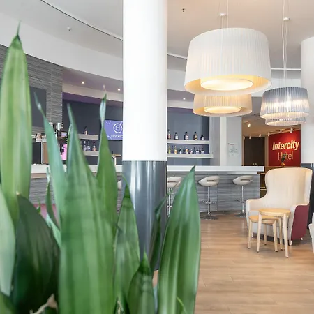 Intercityhotel 3*