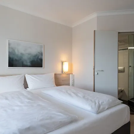 Intercityhotel 3*