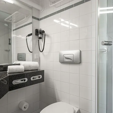 Hotel Intercityhotel 3*