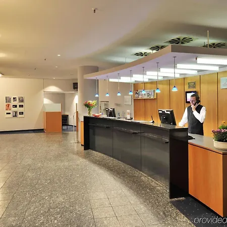 Intercityhotel Otel