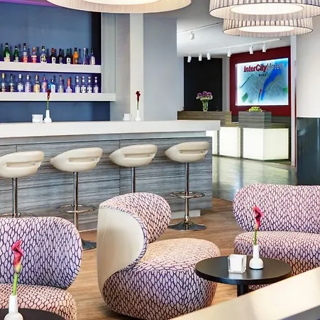 Intercityhotel Otel