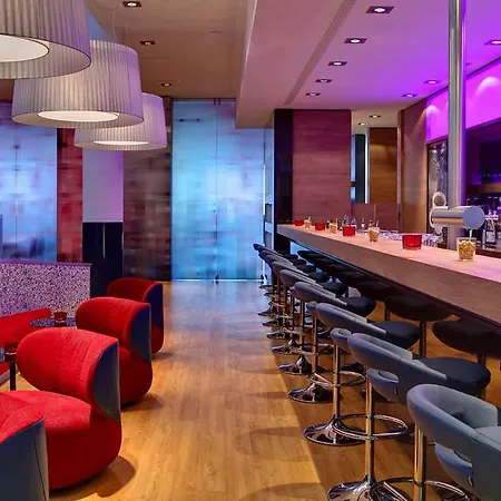 Intercityhotel Otel