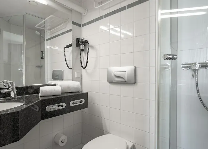 فندق إنترسيتي كيل