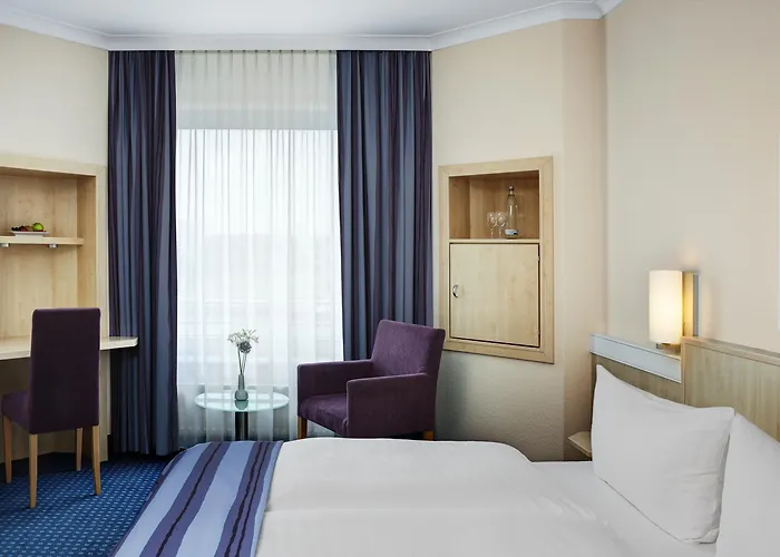 Отель Intercityhotel