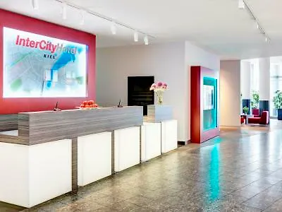 Intercityhotel 3* Киль
